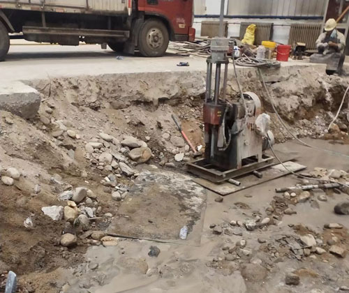 桂阳公路下沉压浆